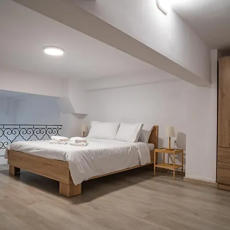 Apartment Feel Greek Hospitality #θ005